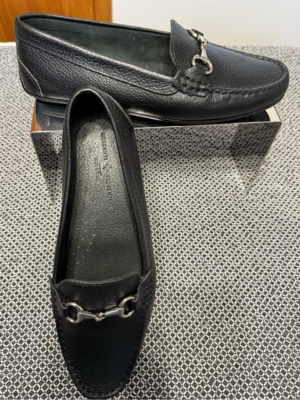 Mercanti Florentini Black pebbledLeather Horsebit Driving Loafers in a size 7.5.
